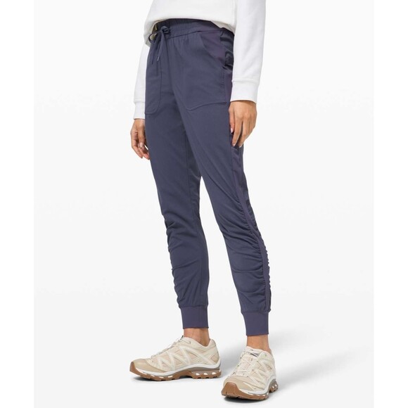Lululemon Beyond The Studio Jogger Pants 8 Cadet Blue Tapered Performance Gym - Picture 1 of 9